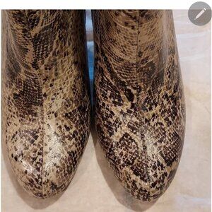 Rialto Snakeskin boots  Womens Size 10.